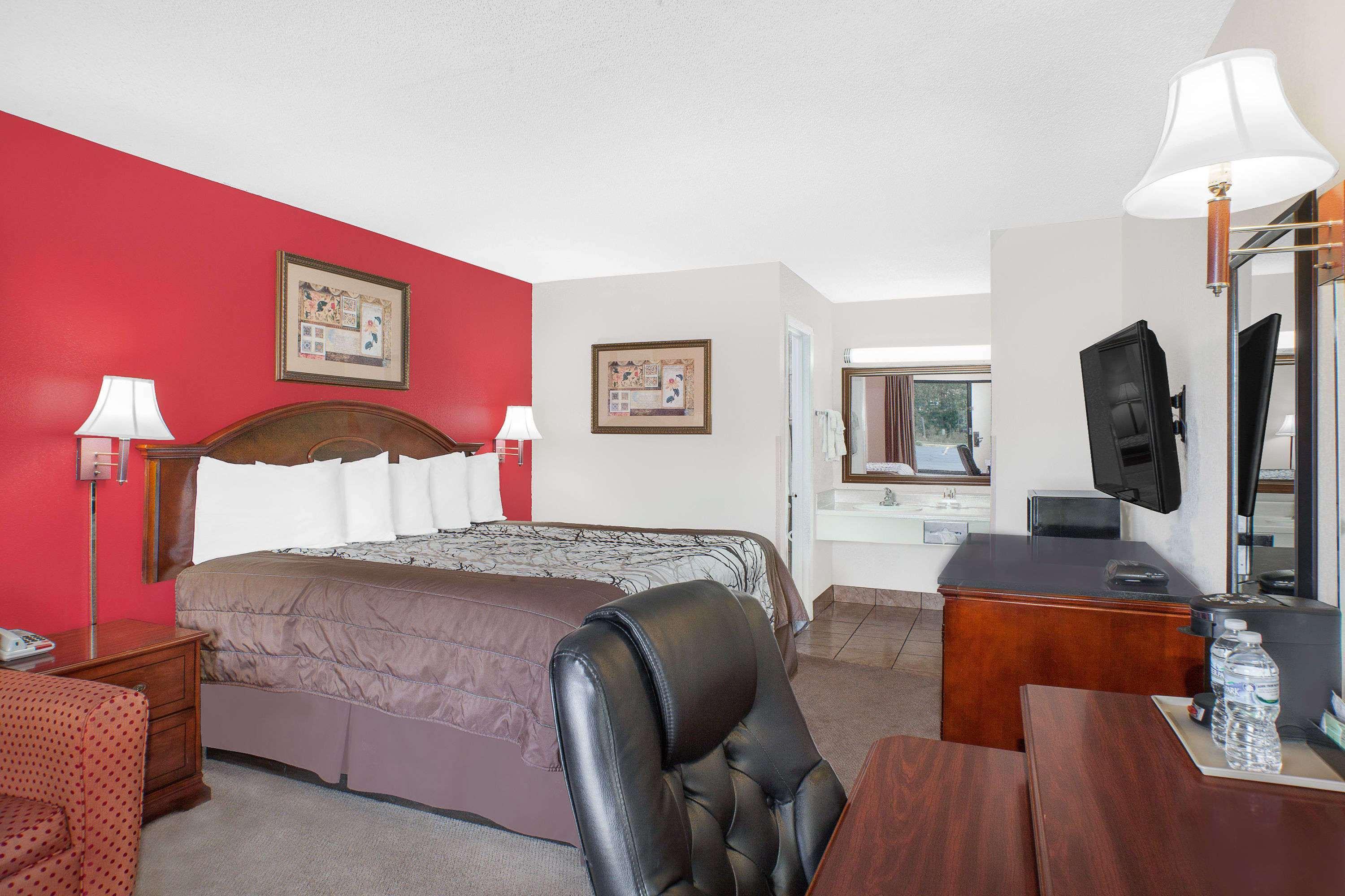 Days Inn By Wyndham Newton Ms I-20 Екстериор снимка