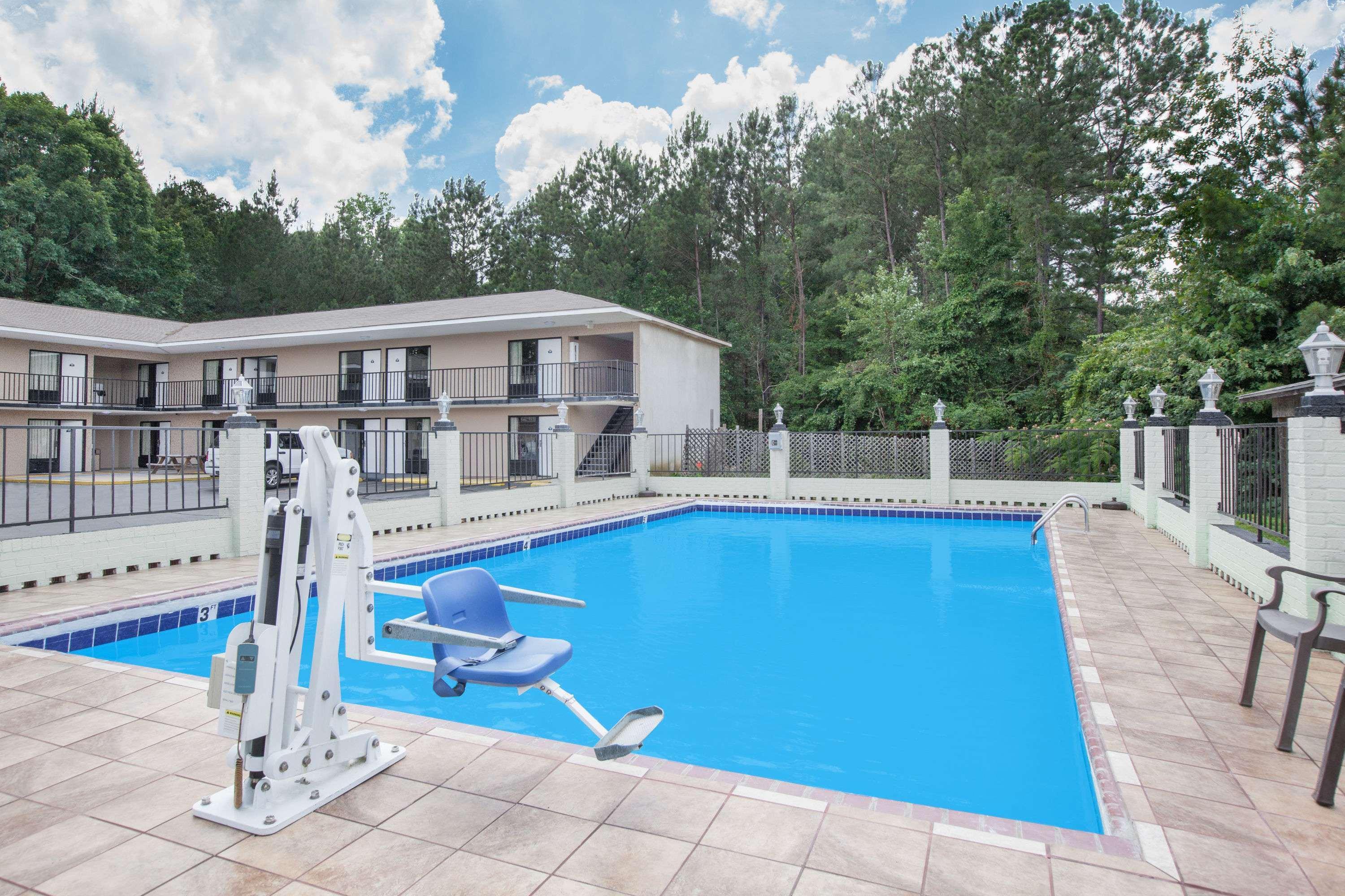 Days Inn By Wyndham Newton Ms I-20 Екстериор снимка